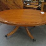 445 7336 COFFEE TABLE